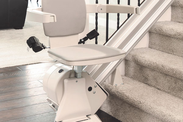 Stairlift and access- website image 600px